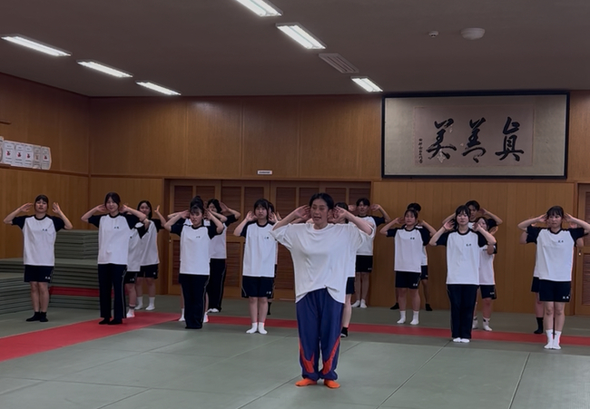 校歌ダンス2